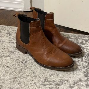 chelsea boots